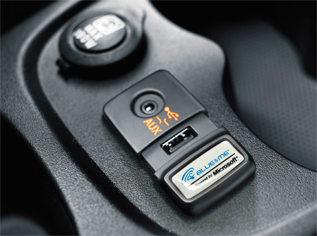 blue and me comando de voz fiat