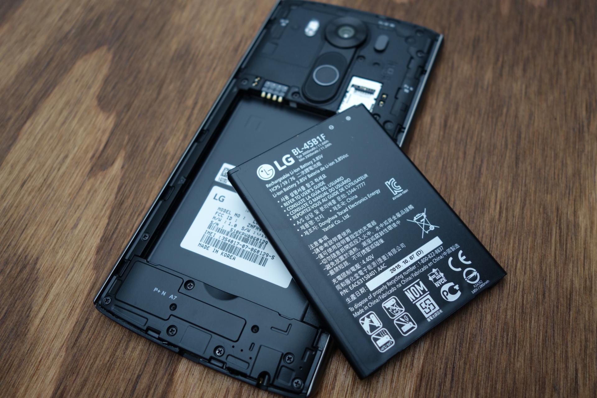 lg v20 com a bateria para fora