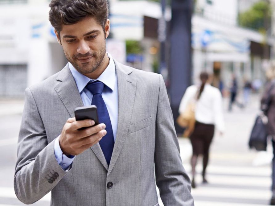 pedindo cabify pelo celular