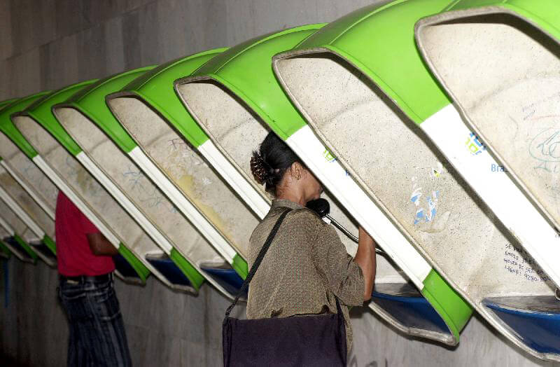 Orelhão ou telefone público