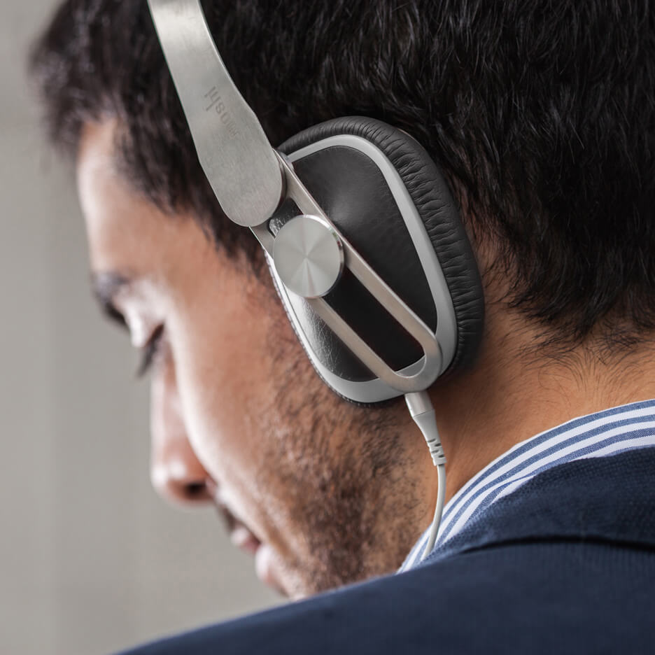 Outro fone muito aguardado pelos consumidores é o Moshi Avanti Air